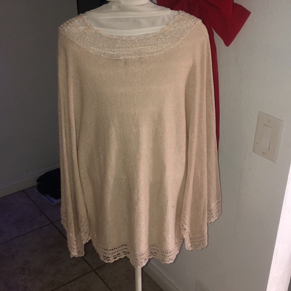 Plus size Sparkly Metallic Lightweight sweater - Picture 4 of 5
